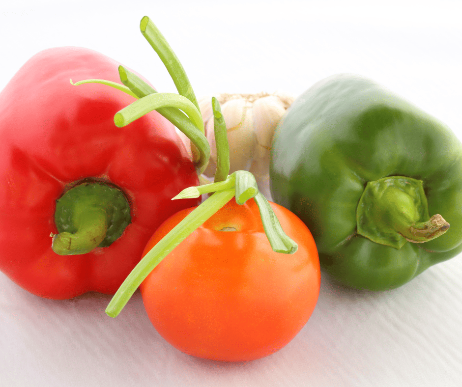 vegetables that frow well in small spaces like peppers, tomatoes, and onions
